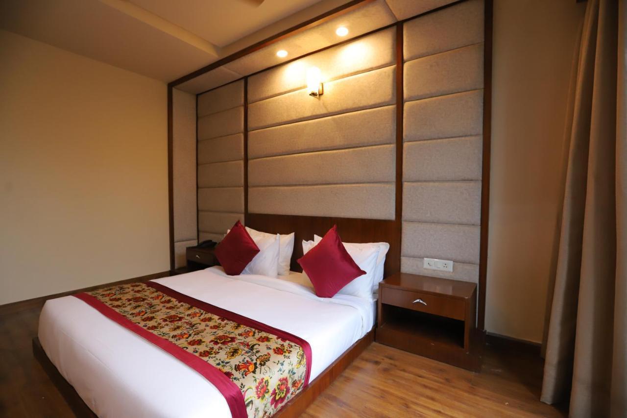 Ip Royal Hotel - Neu-Delhi Exterior foto